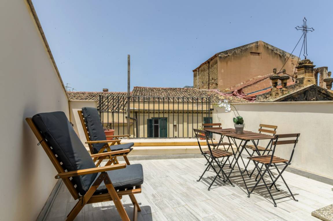 80 M² Ferienwohnung ∙ 2 Schlafzimmer ∙ 6 Gäste - Palermo
