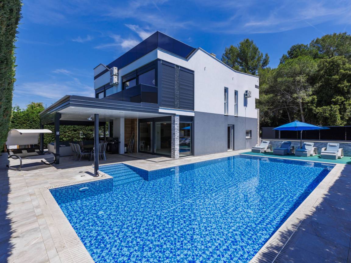 280 M² Casa ∙ 4 Habitaciones ∙ 10 Huéspedes - Fažana