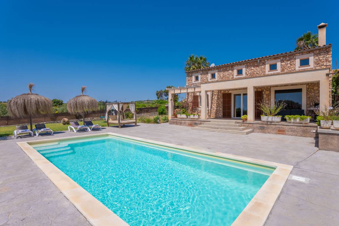 200 M² Villa ∙ 4 Schlafzimmer ∙ 6 Gäste - Porto Cristo