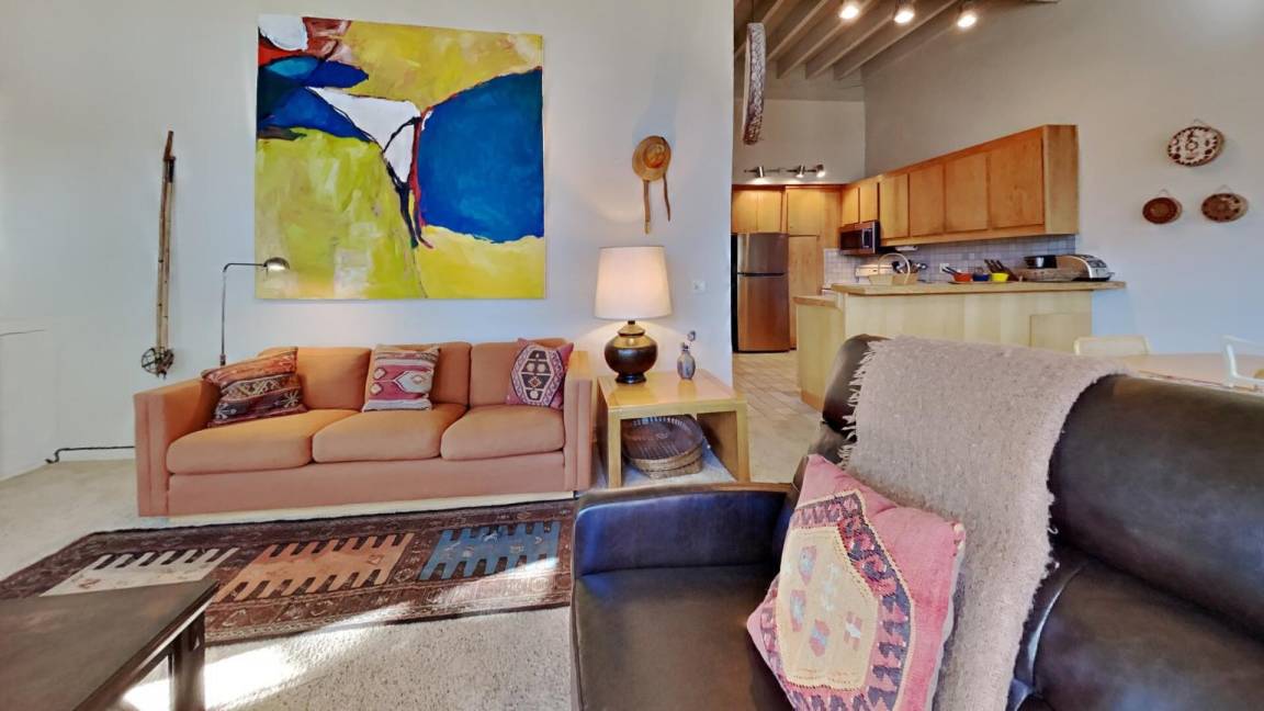 Condo ∙ 4 Bedrooms ∙ 10 Guests - Yosemite National Park, CA