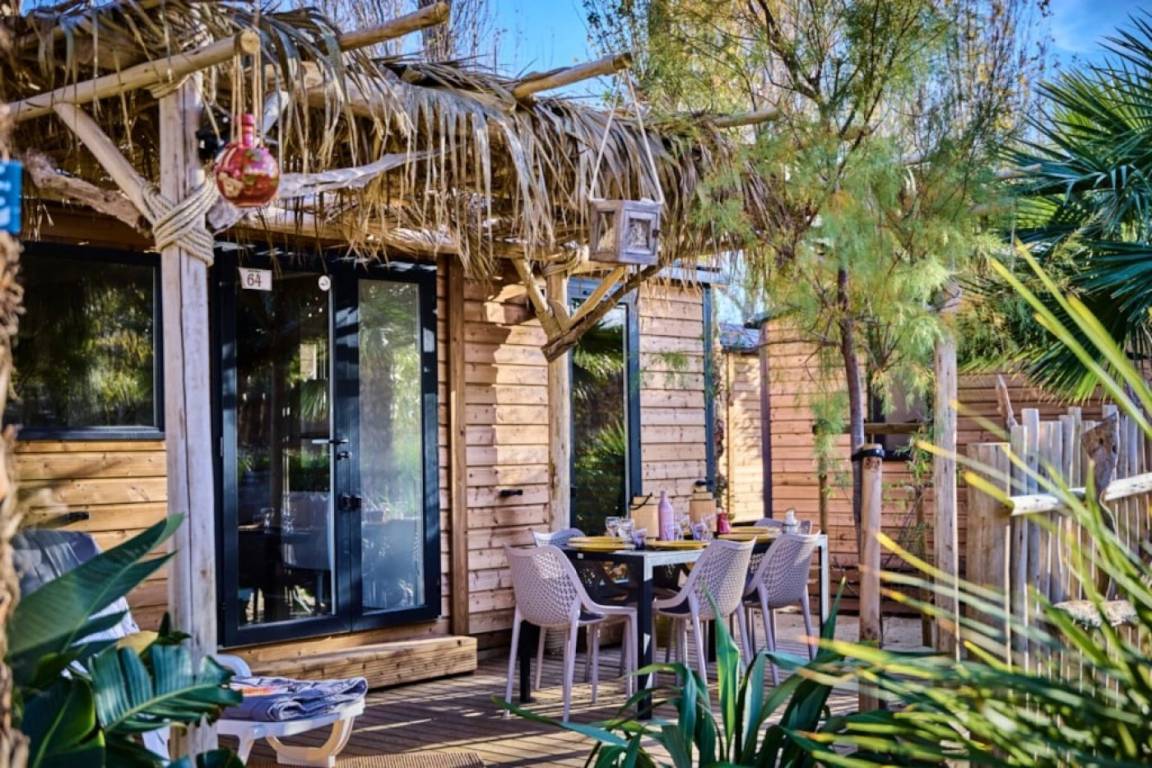 42 M² Camping ∙ 3 Chambres ∙ 6 Personnes - Vias