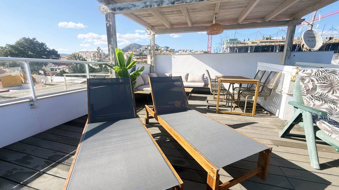 120 M² Apartamento ∙ 2 Habitaciones ∙ 4 Huéspedes - Rincón de la Victoria