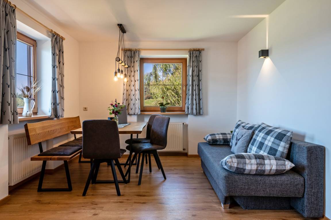 64 M² Ferienwohnung ∙ 2 Schlafzimmer ∙ 5 Gäste - Seis