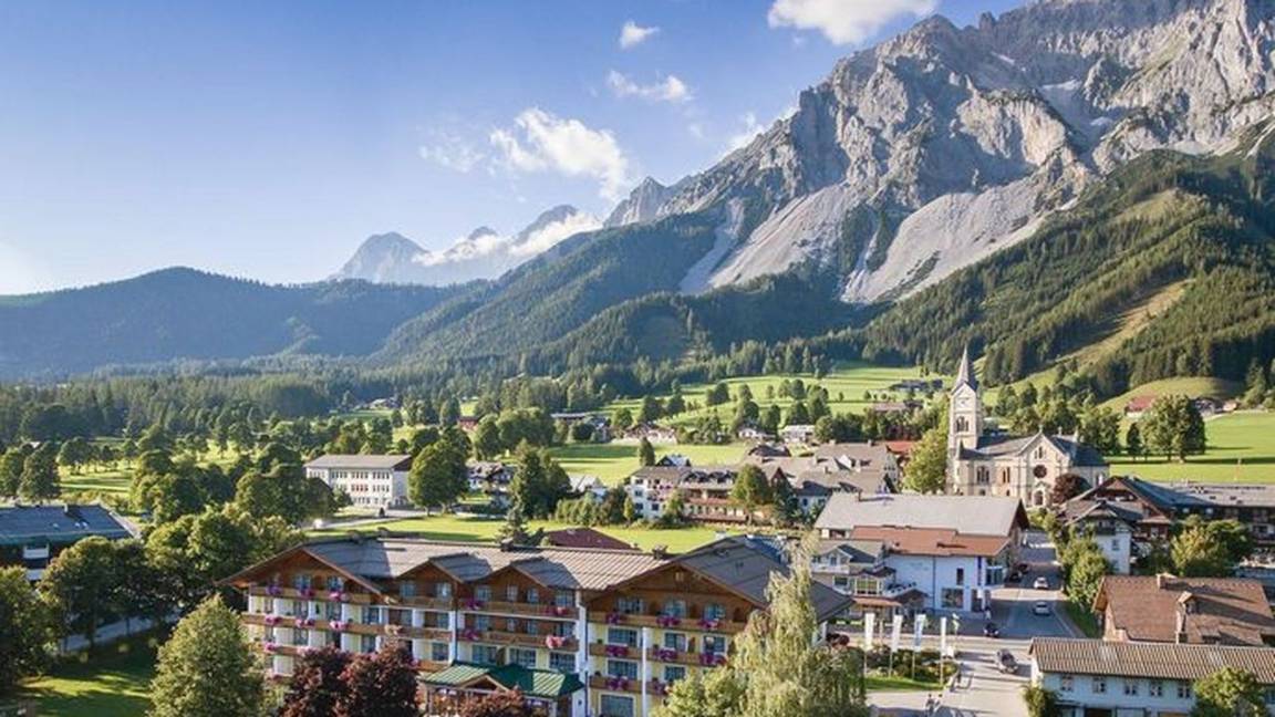 40 M² Hotel ∙ 2 Bedrooms ∙ 4 Guests - Hallstatt