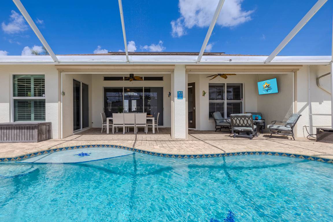 191 M² House ∙ 4 Bedrooms ∙ 8 Guests - Cape Coral, FL