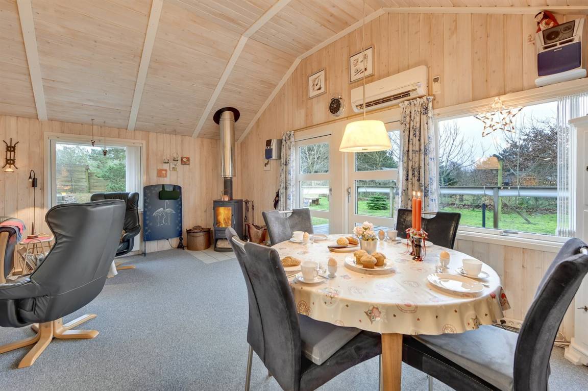 61 m² Ferienhaus ∙ 2 Schlafzimmer ∙ 6 Gäste – Bild 11