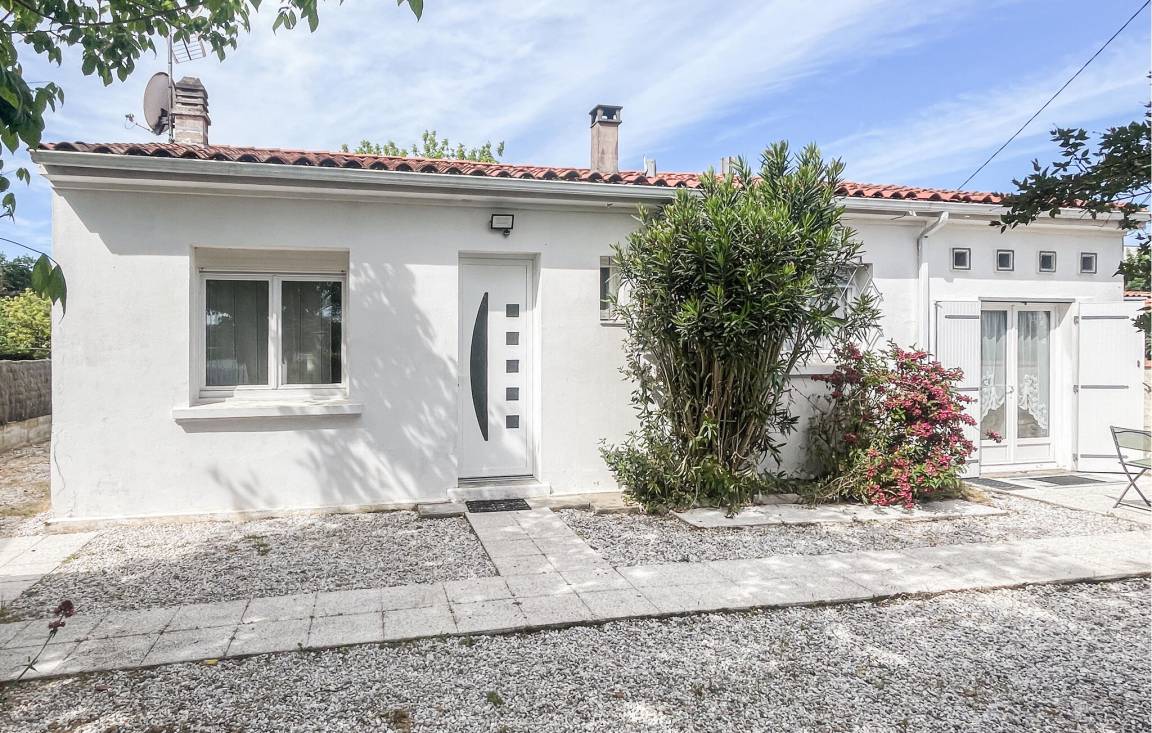 104 M² House ∙ 3 Bedrooms ∙ 6 Guests - Royan