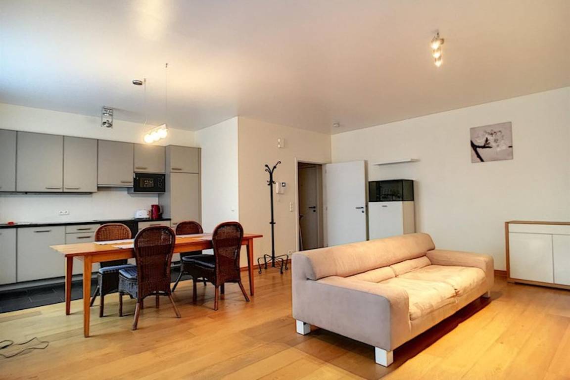 78 M² Apartment ∙ 1 Bedroom ∙ 2 Guests - Brussels Zaventem Airport (BRU)