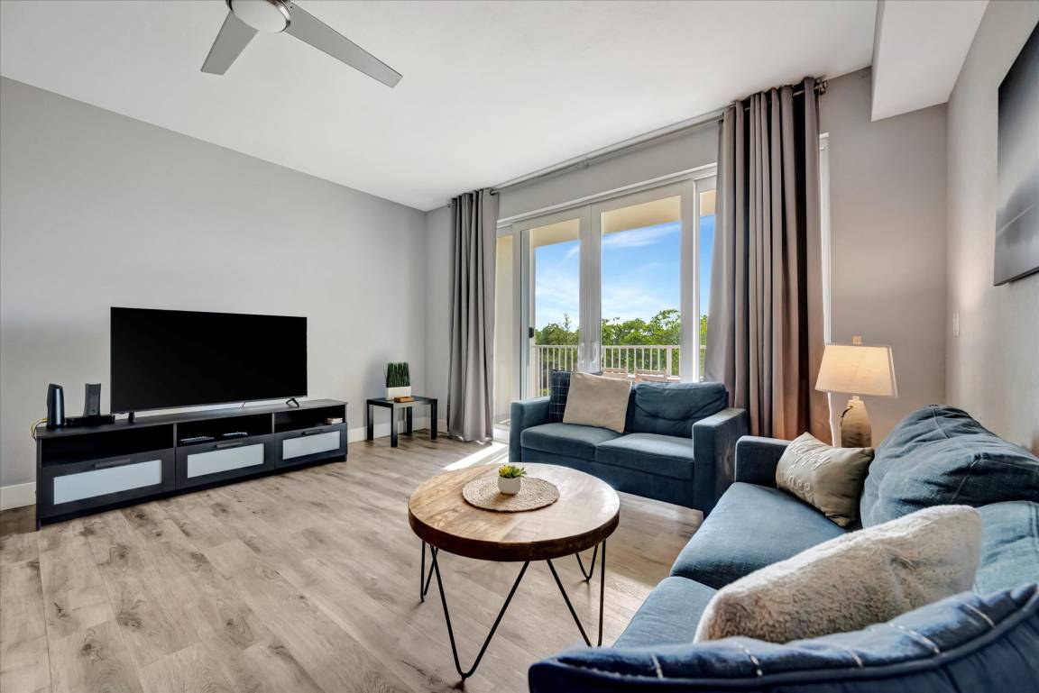 Apartment ∙ 3 Bedrooms ∙ 7 Guests - Apollo Beach, FL