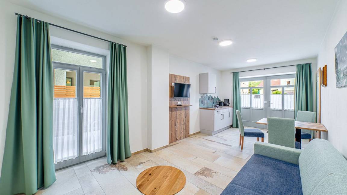 38 M² Ferienwohnung ∙ 1 Schlafzimmer ∙ 4 Gäste - Spalt