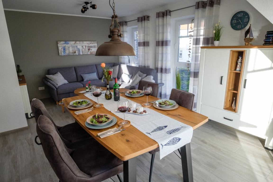 80 M² Ferienwohnung ∙ 2 Schlafzimmer ∙ 4 Gäste - Greetsiel