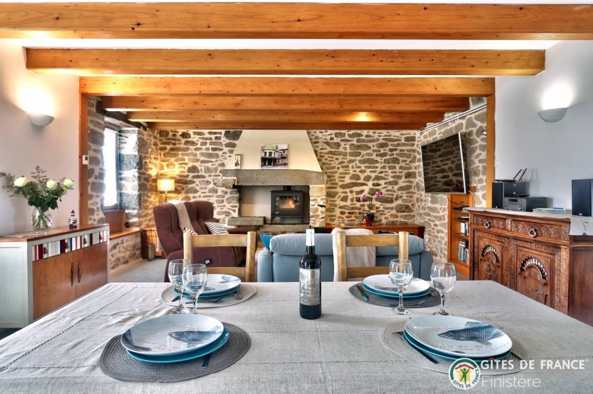 130 m² Gîte ∙ 2 Schlafzimmer ∙ 4 Gäste – Bild 2