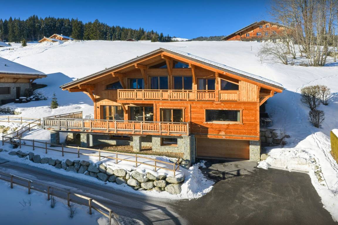 356 M² Chalet ∙ 5 Bedrooms ∙ 12 Guests - Megève