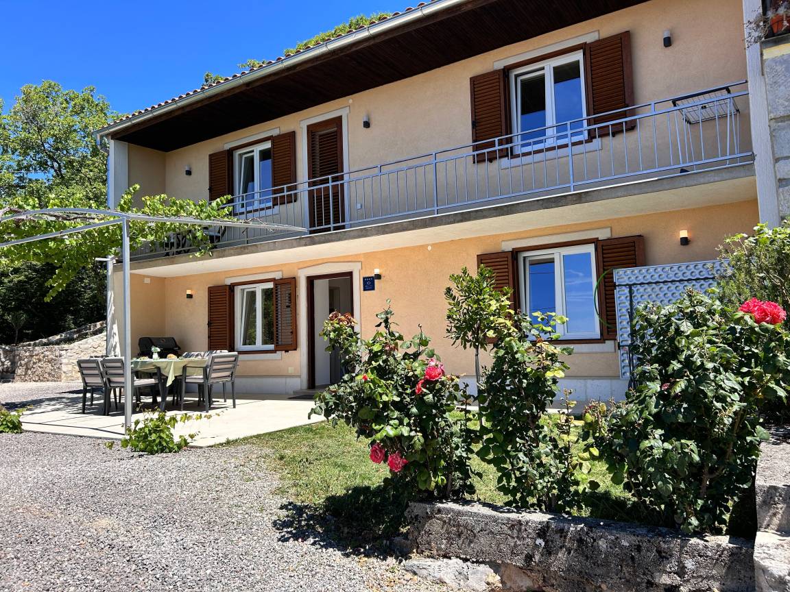 170 M² Ferienhaus ∙ 3 Schlafzimmer ∙ 6 Gäste - Jadranovo
