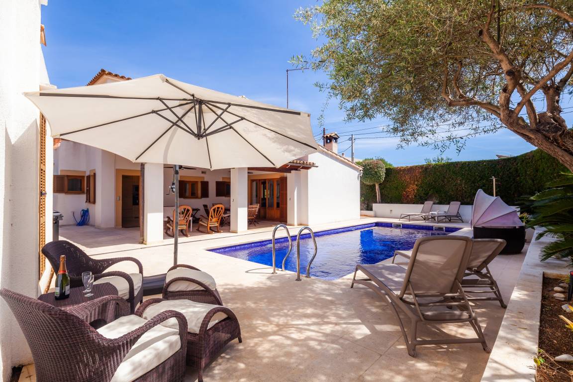 110 M² Ferienhaus ∙ 3 Schlafzimmer ∙ 6 Gäste - Cala Rajada