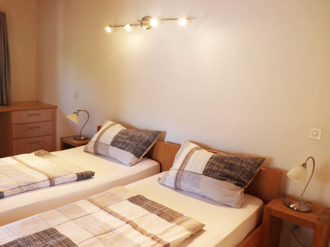 Apartment ∙ 2 Bedrooms ∙ 4 Guests - Obersaxen