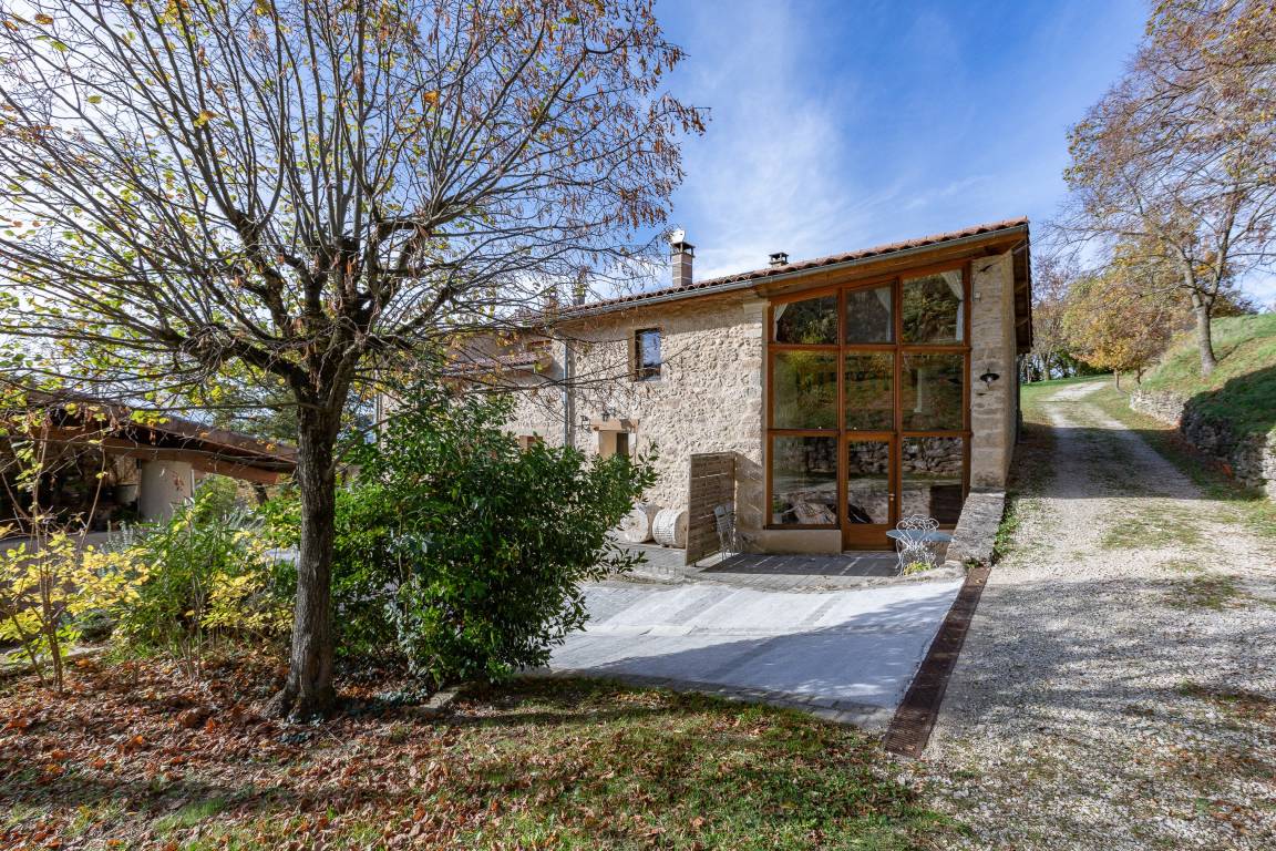 75 M² Cottage ∙ 2 Chambres ∙ 5 Personnes - Rhône-Alpes