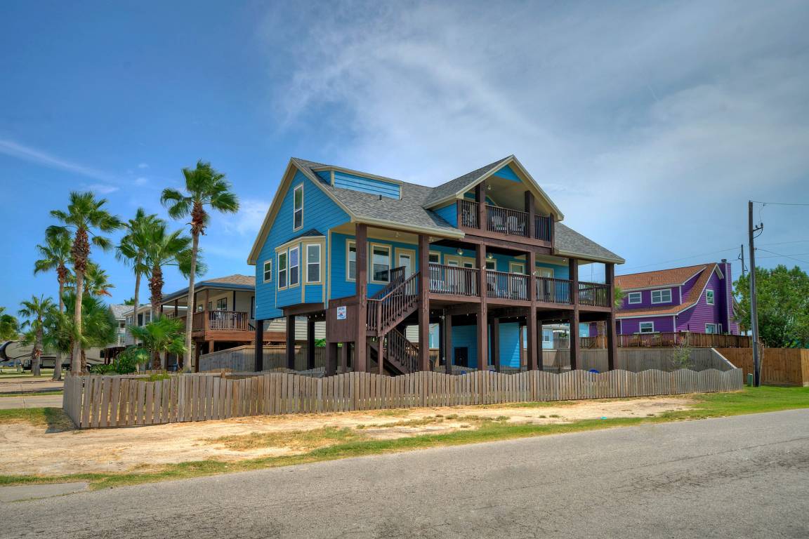 220 M² House ∙ 4 Bedrooms ∙ 12 Guests - Port Aransas, TX