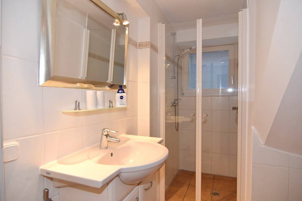 66 m² Ferienwohnung ∙ 2 Schlafzimmer ∙ 4 Gäste – Bild 14
