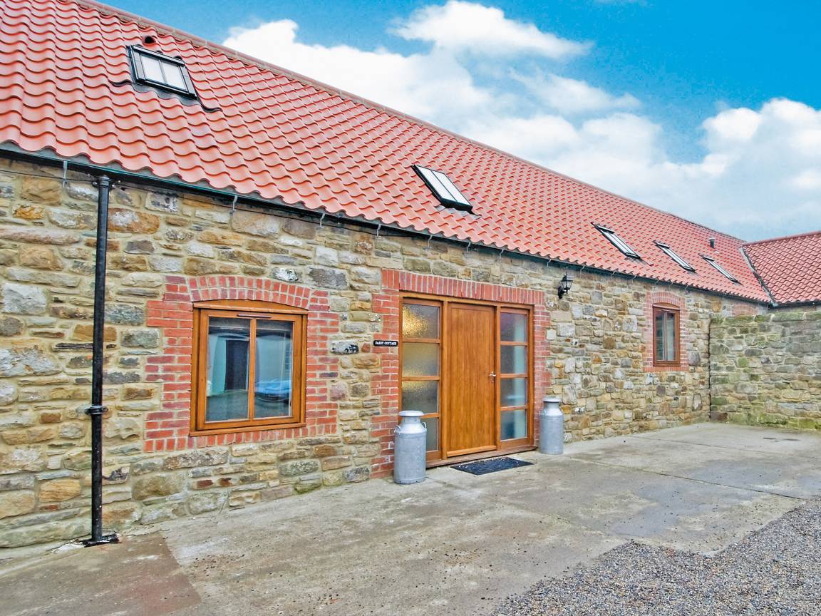 Cottage ∙ 2 Bedrooms ∙ 4 Guests - Durham