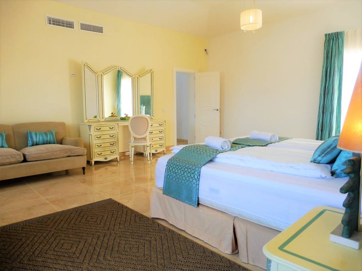 370 m² Ferienhaus ∙ 4 Schlafzimmer ∙ 9 Gäste – Bild 20