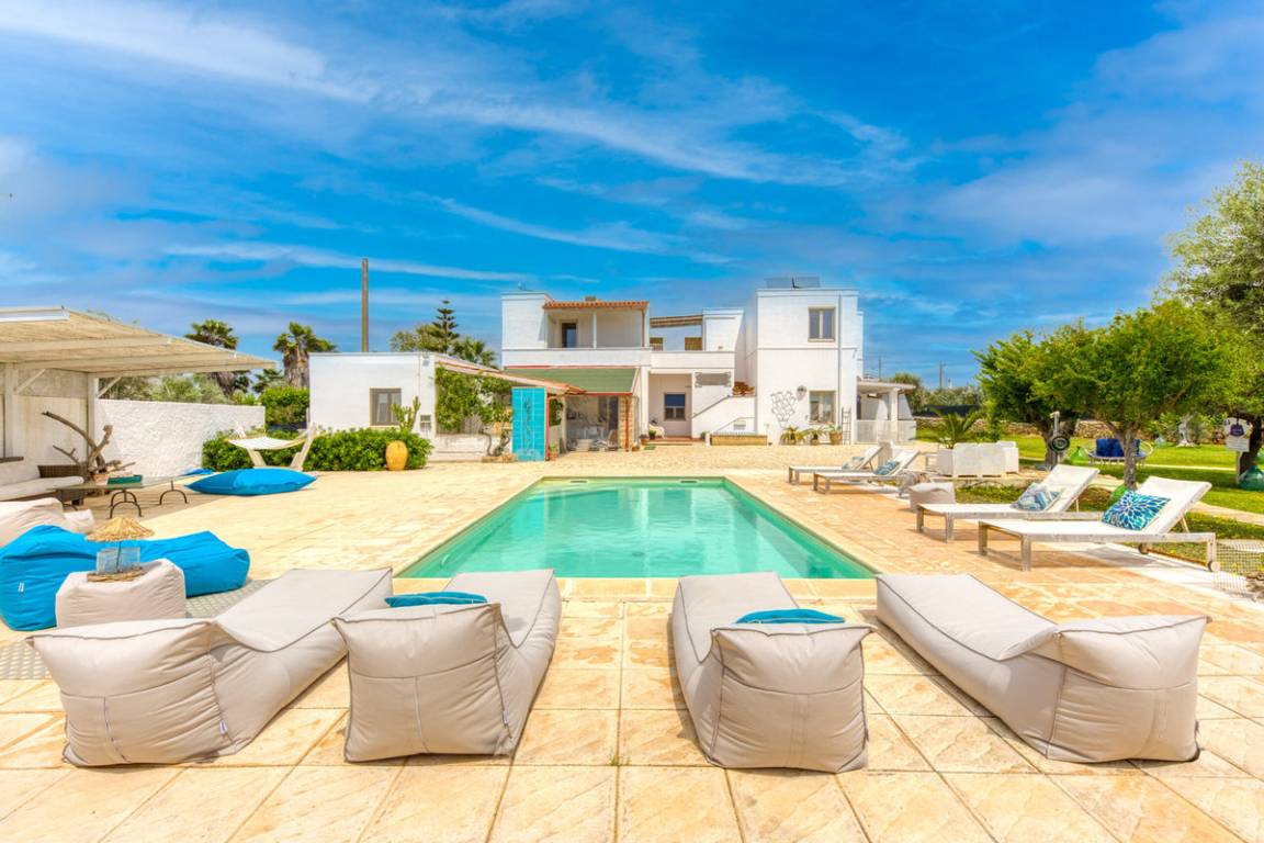 202 M² Villa Vacanza ∙ 7 Camere Da Letto ∙ 18 Ospiti - Torre San Giovanni