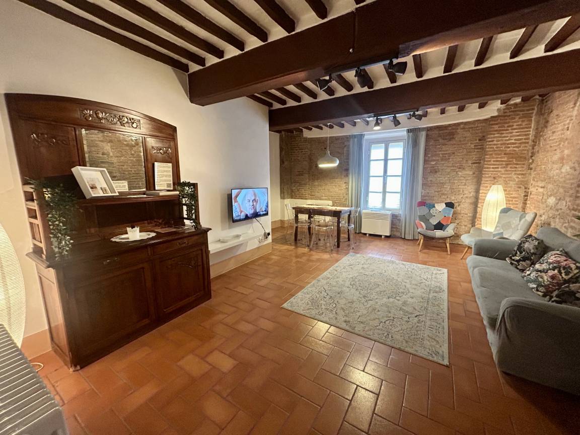 120 M² Apartamento ∙ 3 Habitaciones ∙ 7 Huéspedes - Pisa