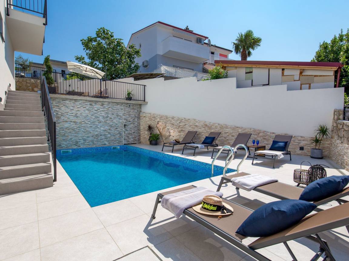 80 M² Ferienwohnung ∙ 2 Schlafzimmer ∙ 6 Gäste - Crikvenica