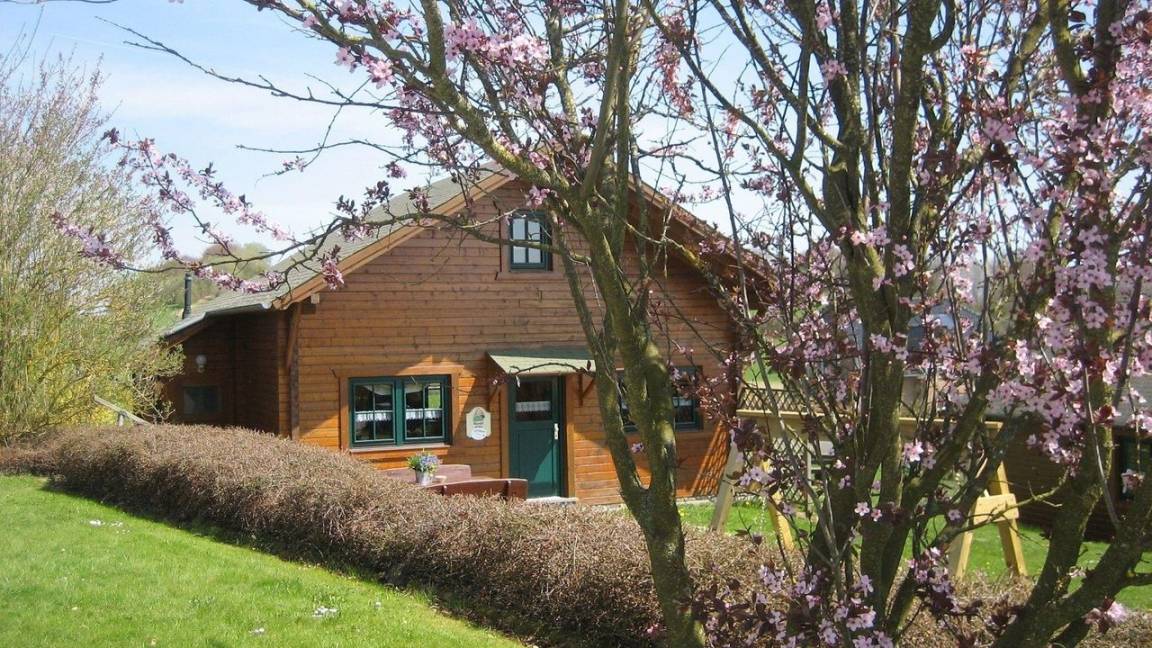 85 M² Huis ∙ 2 Slaapkamers ∙ 4 Gasten - Blankenheim