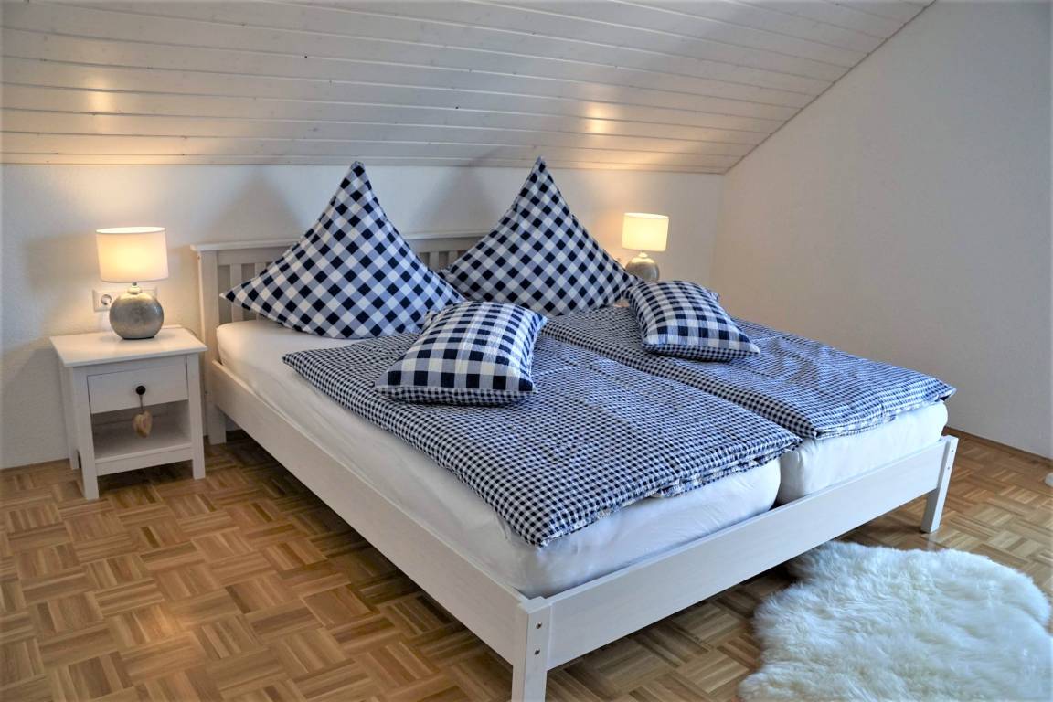127 M² Ferienhaus ∙ 3 Schlafzimmer ∙ 6 Gäste - Balingen
