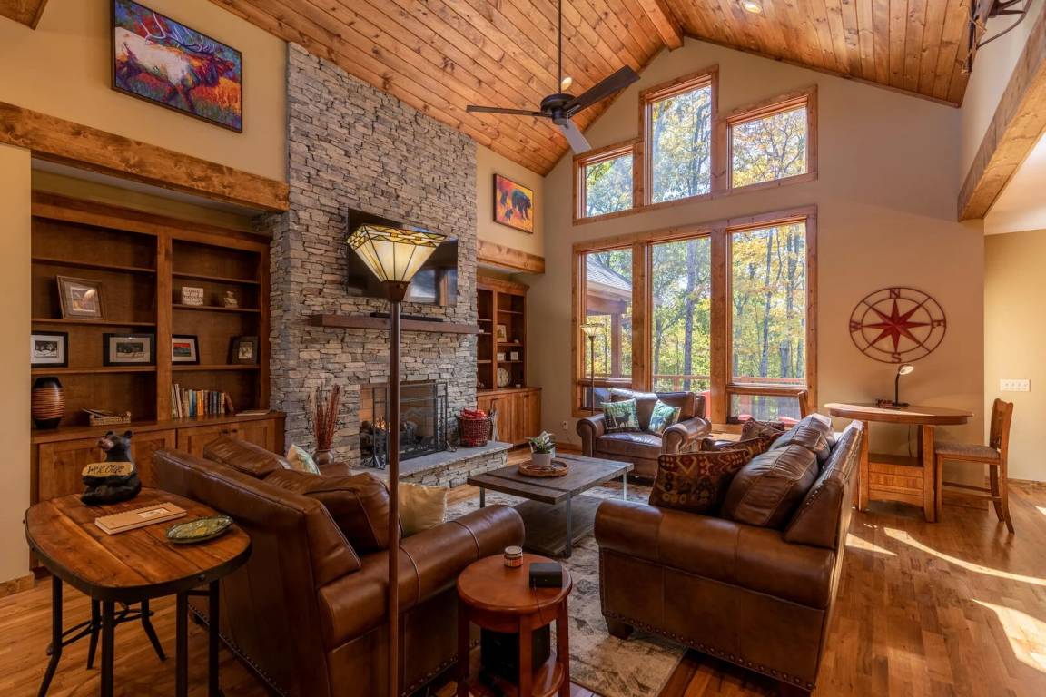 190 M² House ∙ 4 Bedrooms ∙ 12 Guests - Banner Elk, NC