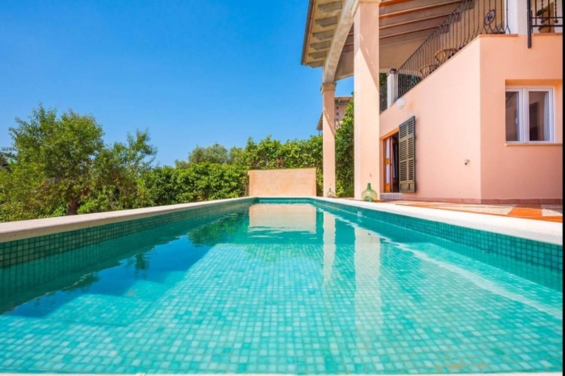 Hauptansicht vom Ferienhaus: Villa Portol