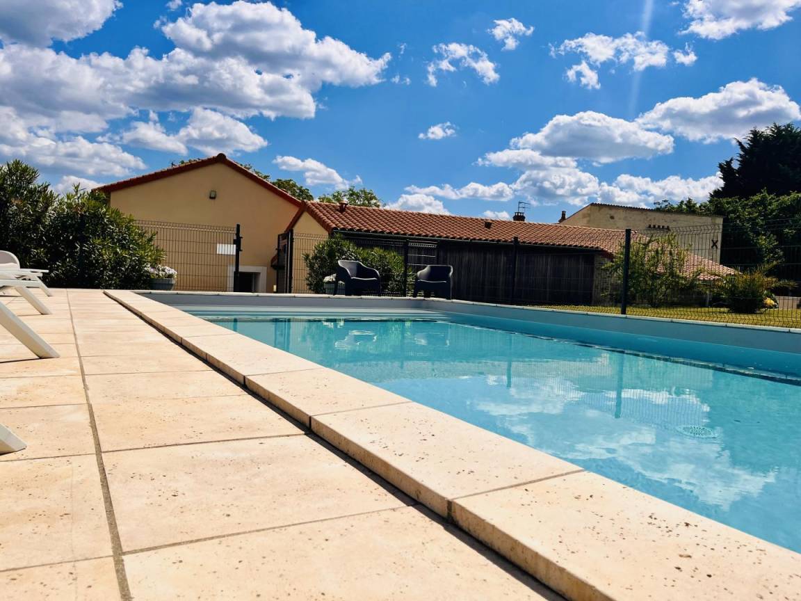 115 m&sup2; G&icirc;te 3 Schlafzimmer 6 G&auml;ste