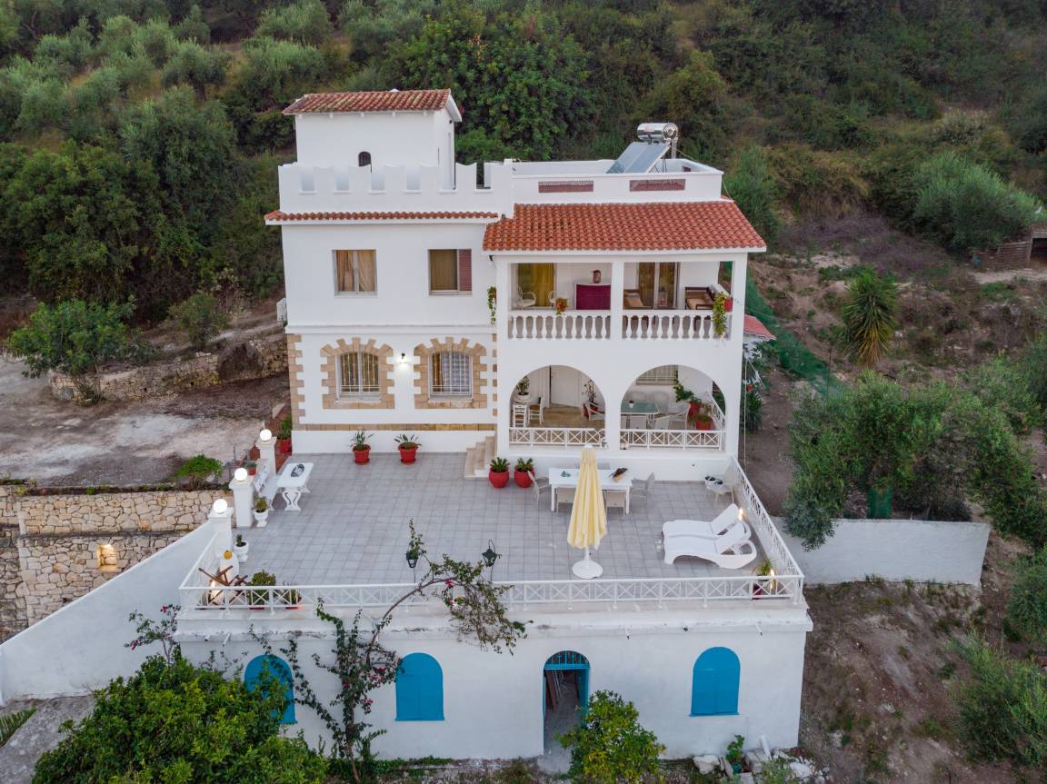 187 M² House ∙ 3 Bedrooms ∙ 8 Guests - Zakynthos