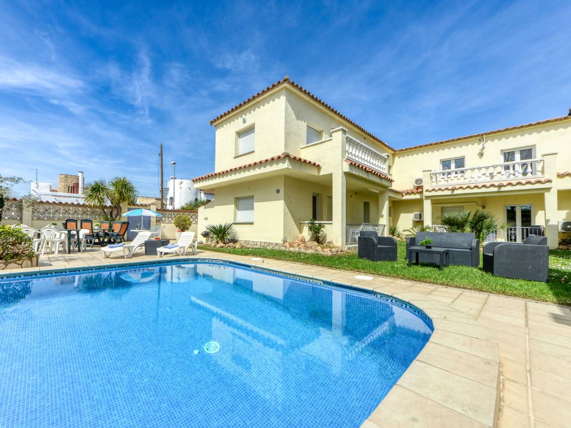 21 M² Apartment ∙ 1 Bedroom ∙ 2 Guests - Empuriabrava
