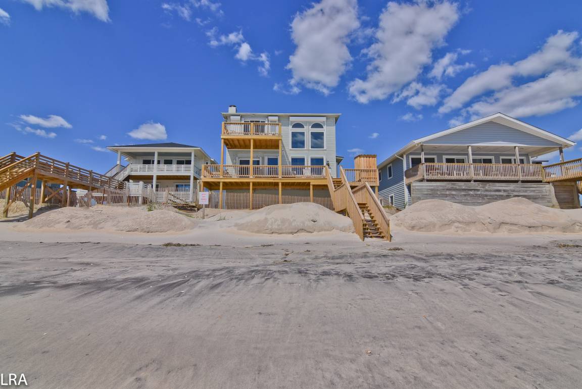 225 M² House ∙ 6 Bedrooms ∙ 16 Guests - Surf City, NC