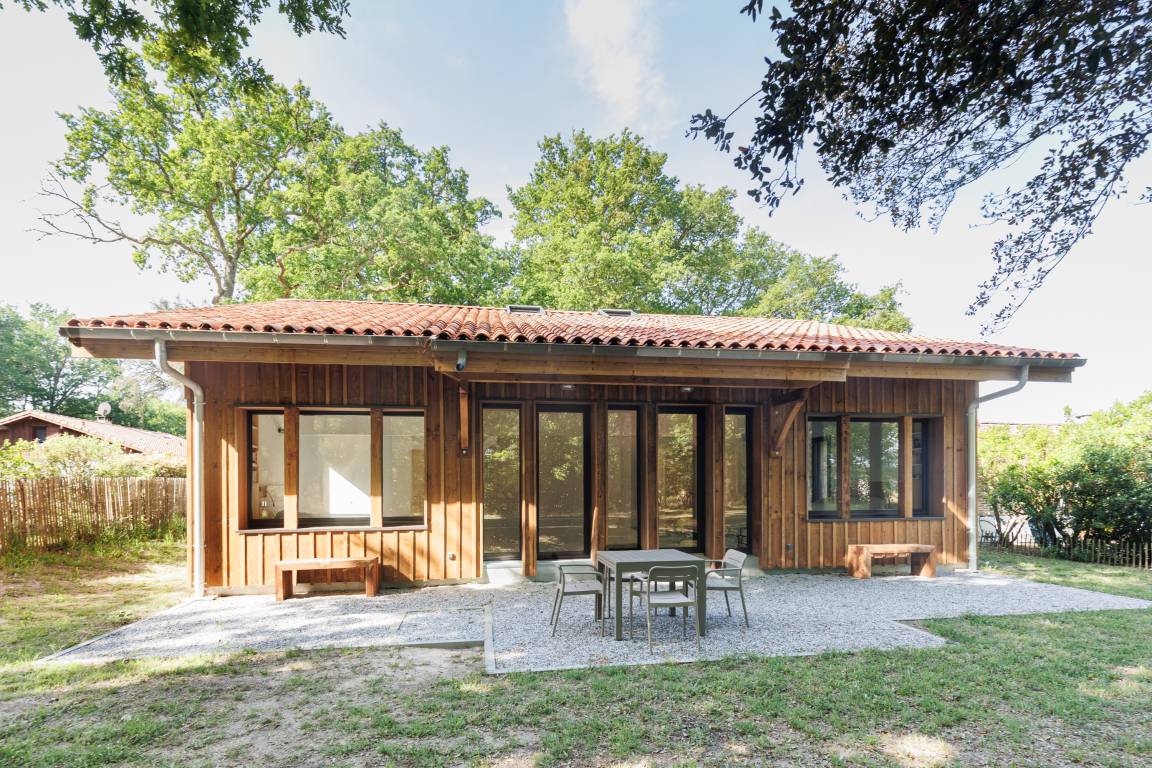 100 M² Huis ∙ 3 Slaapkamers ∙ 6 Gasten - Linxe