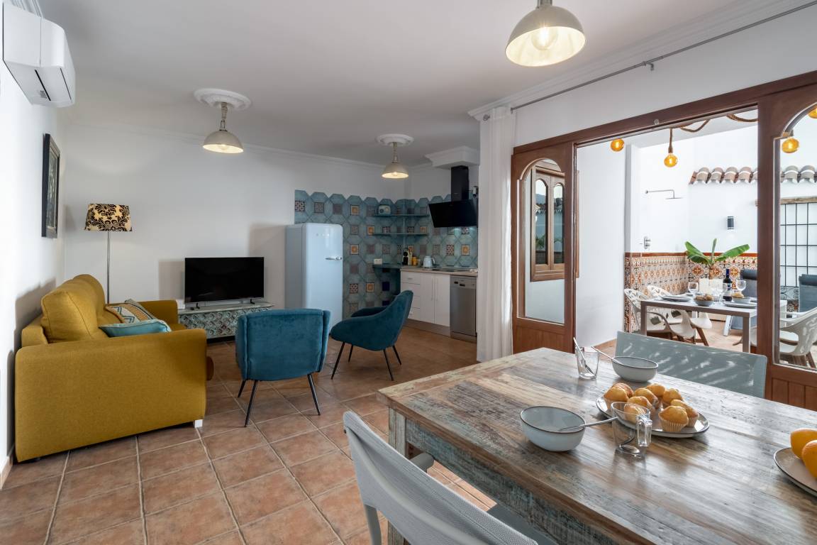 95 M² Apartment ∙ 2 Bedrooms ∙ 4 Guests - Nerja