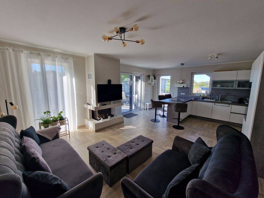 120 M² Apartment ∙ 2 Bedrooms ∙ 4 Guests - Teltow