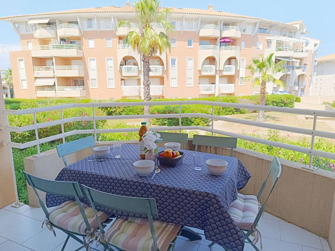 27 M² Appartement ∙ 1 Chambre ∙ 4 Personnes - Fréjus