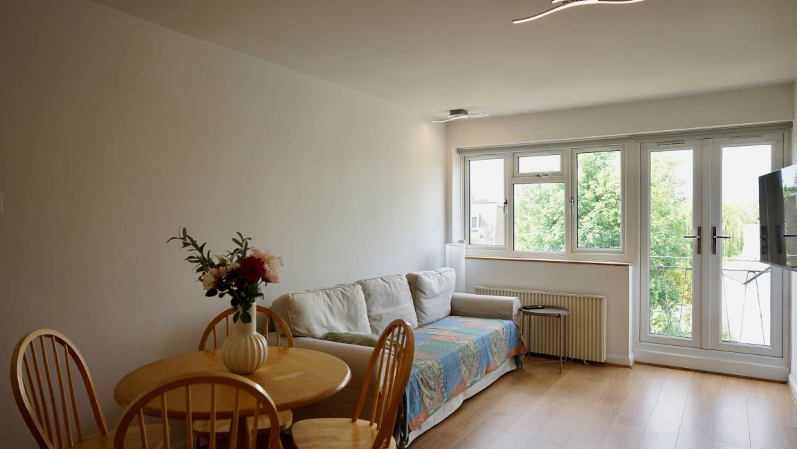 Apartment ∙ 2 Bedrooms ∙ 4 Guests - London
