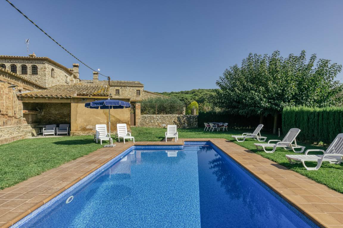 196 M² Fazenda ∙ 4 Quartos ∙ 8 Hóspedes - Costa Brava