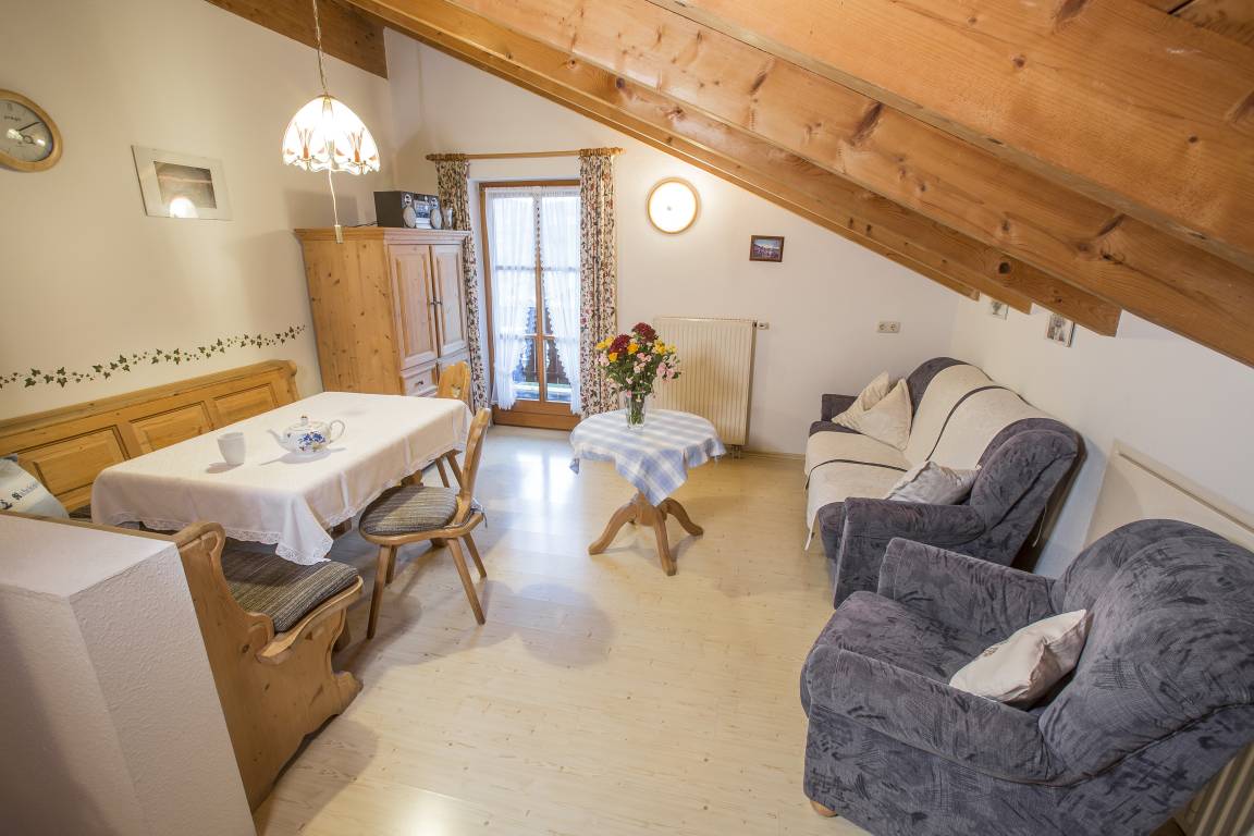 48 M² Ferienwohnung ∙ 2 Gäste - Ainring