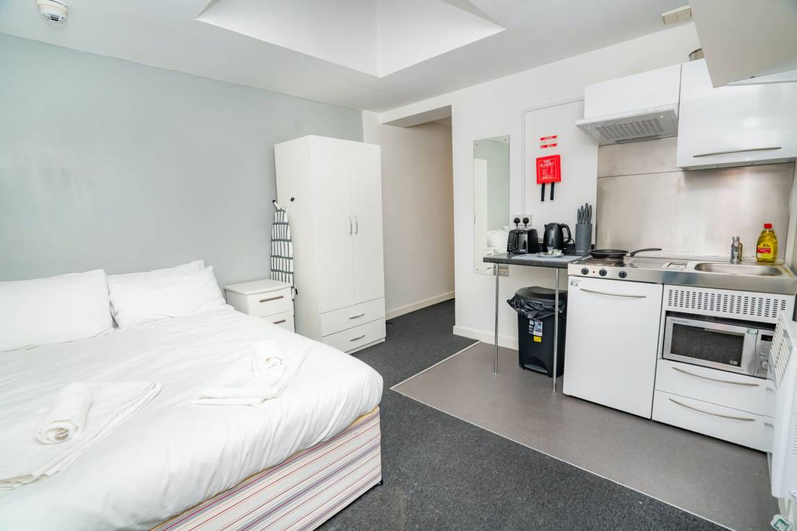 Apartment ∙ 2 Guests - Coventry