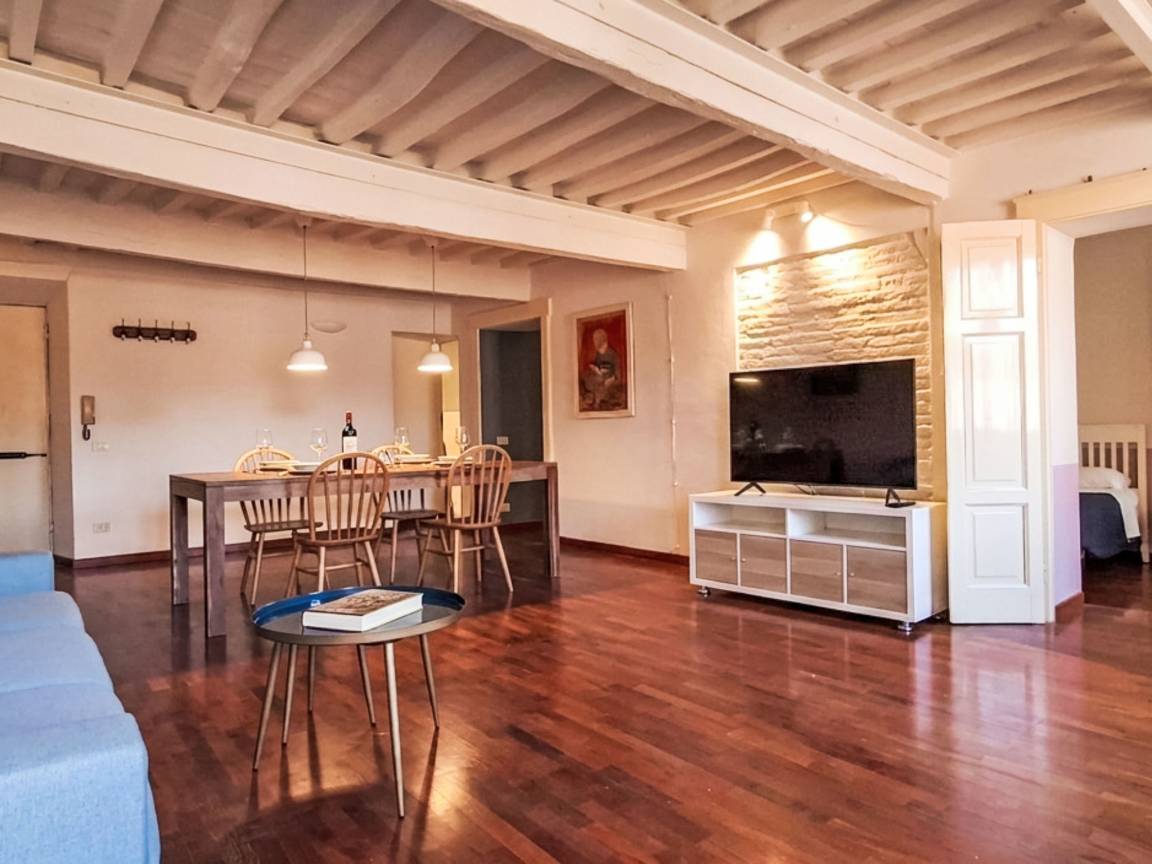 108 M² Appartamento Vacanza ∙ 2 Camere Da Letto ∙ 5 Ospiti - Pisa