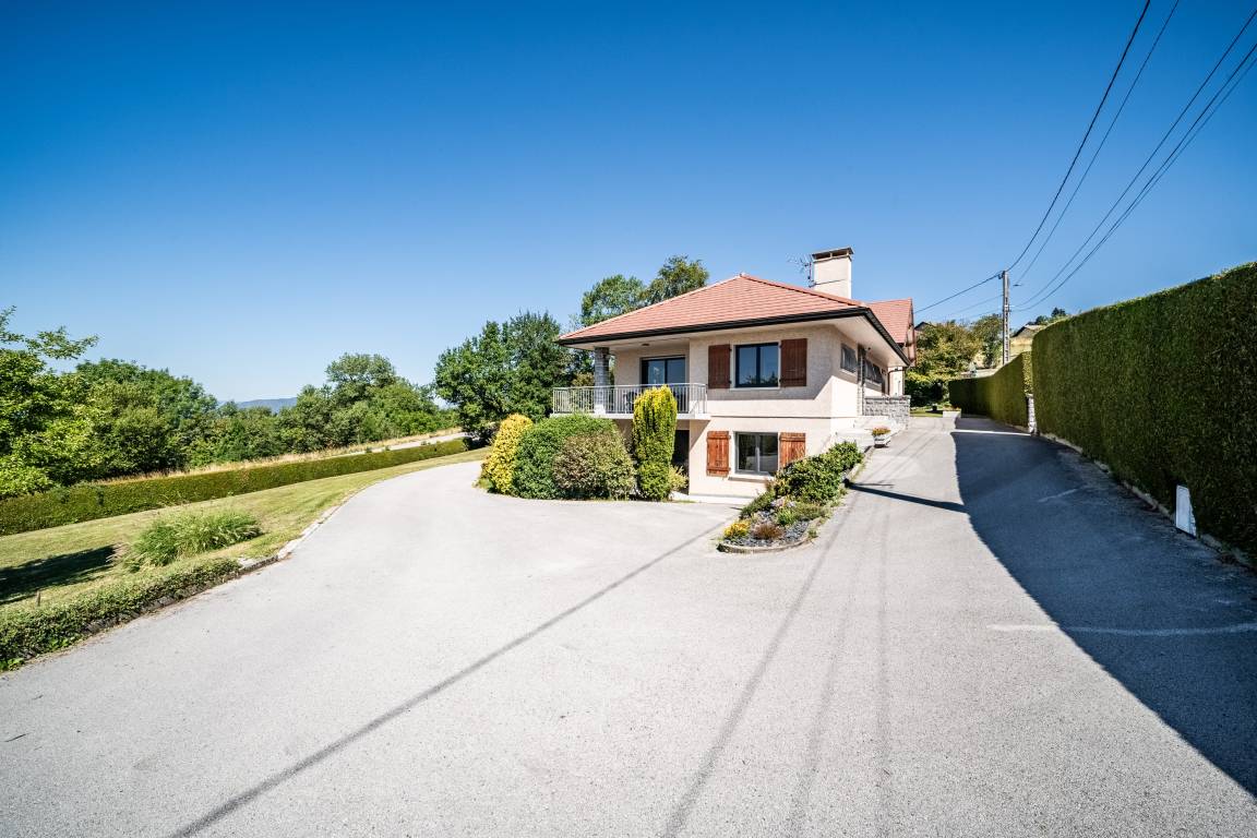 70 M² Maison De Vacances ∙ 2 Chambres ∙ 4 Personnes - Cernex