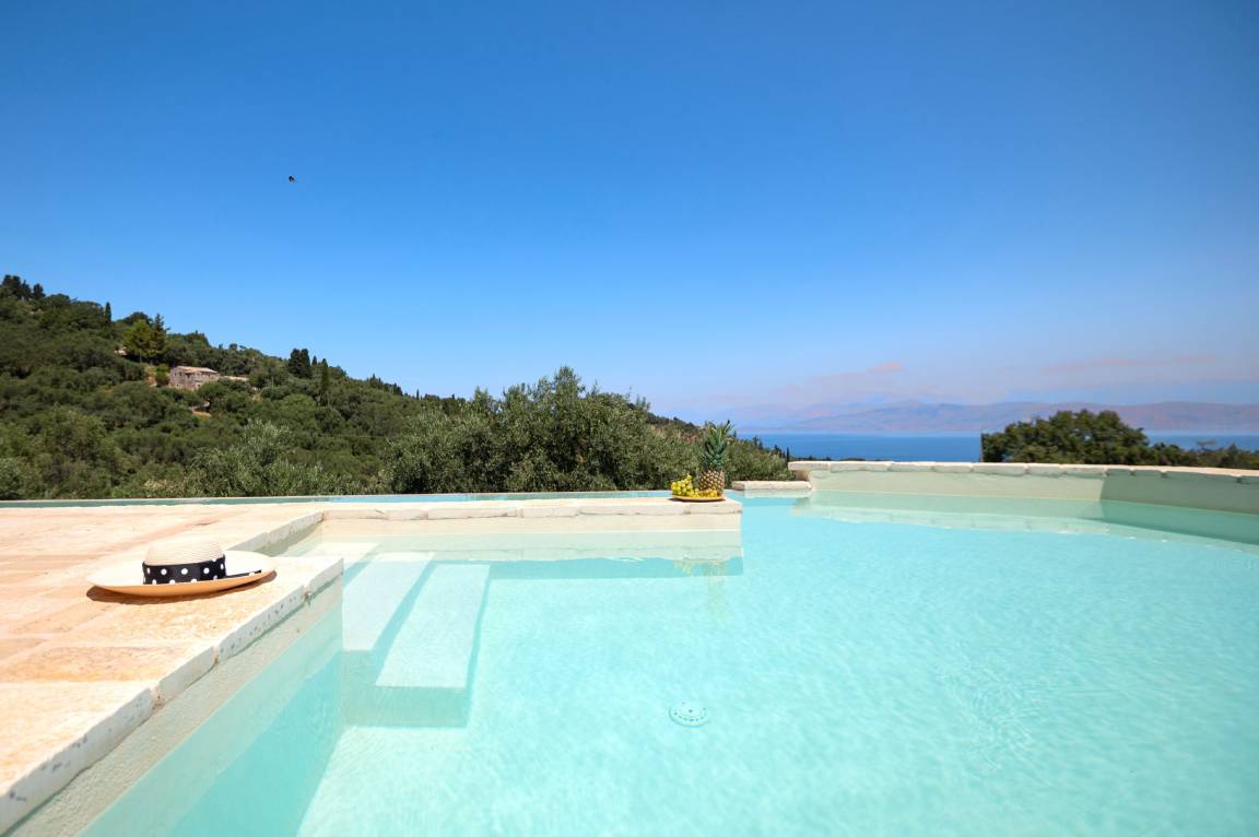 185 M² Villa ∙ 3 Chambres ∙ 6 Personnes - Ksamil