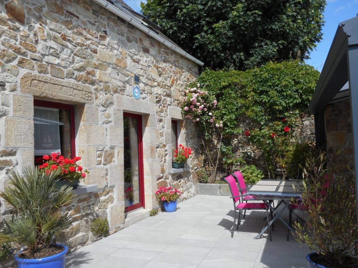 65 m&sup2; G&icirc;te 2 Schlafzimmer 3 G&auml;ste