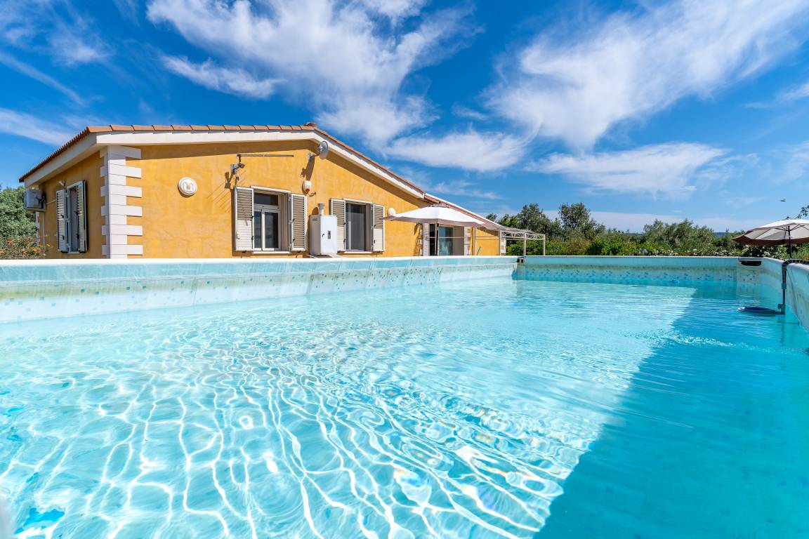 88 M² Villa ∙ 2 Slaapkamers ∙ 7 Gasten - Floridia