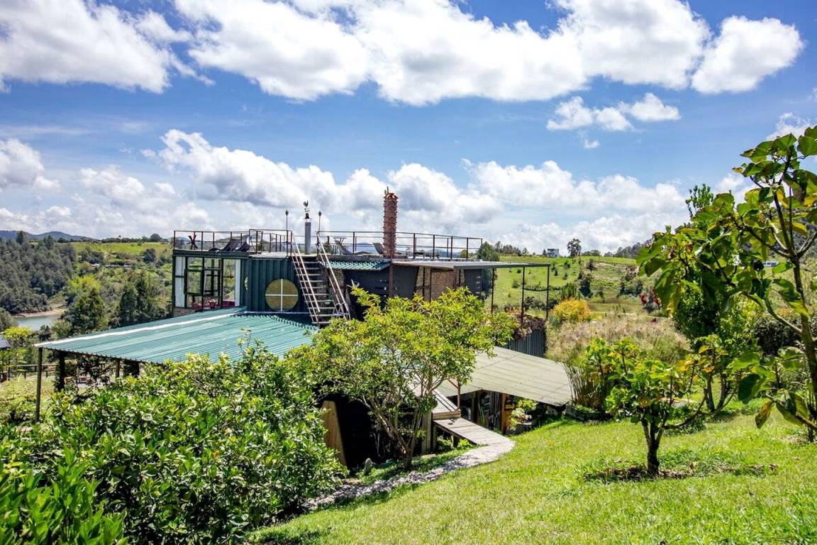 Accommodation ∙ 1 Bedroom ∙ 2 Guests - Guatape